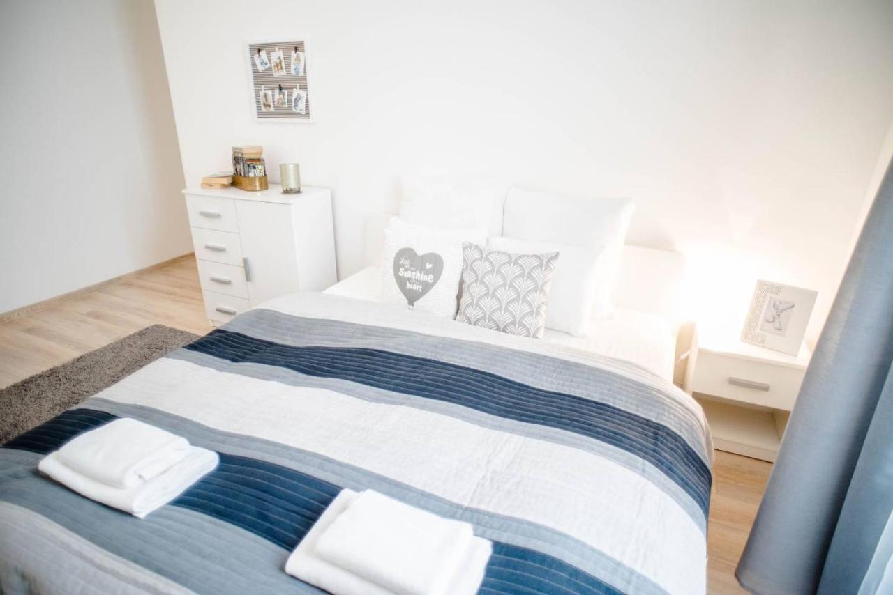 Comfy, Renewed 3 Bedroom Apt In Center Budapest Exteriör bild
