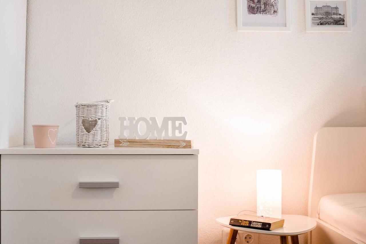 Comfy, Renewed 3 Bedroom Apt In Center Budapest Exteriör bild